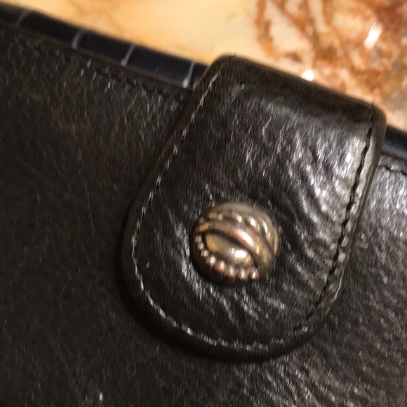 Brighton Crossbody Handbag - Picture 4 of 7